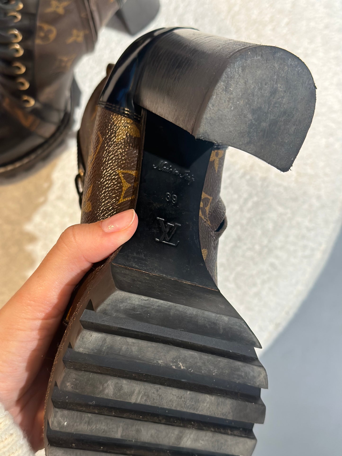 Чоботи Louis Vuitton