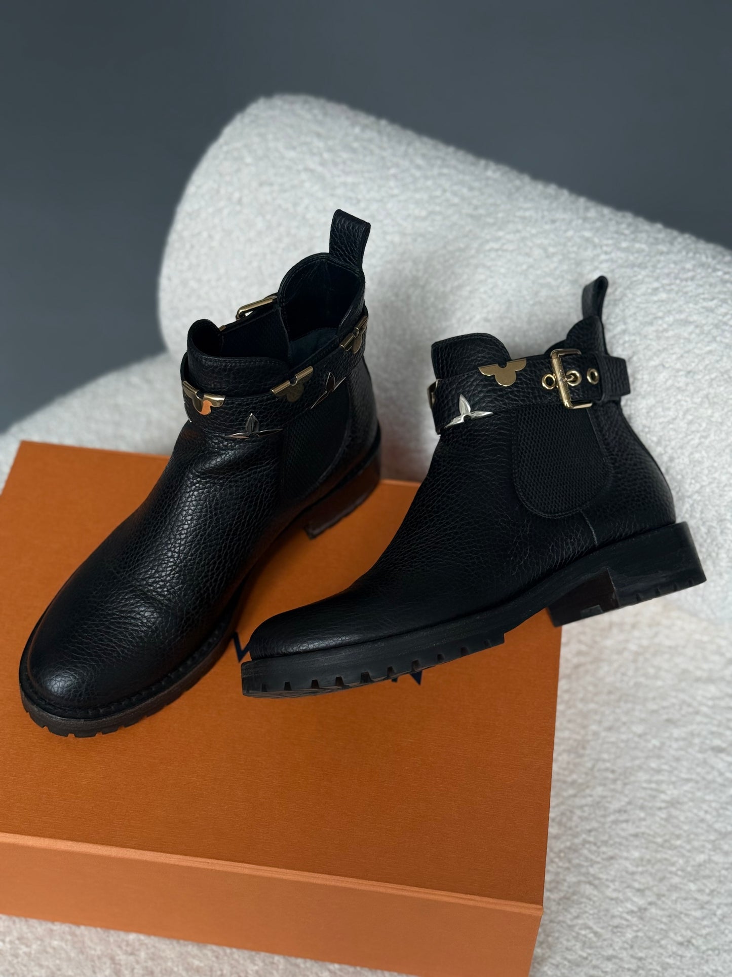 Чоботи Louis Vuitton